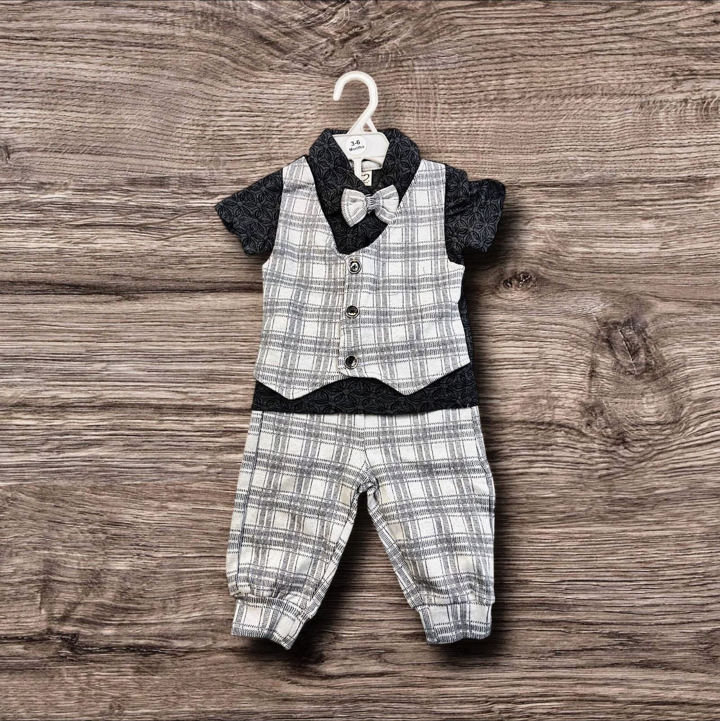 Cubtales baby dress – lightweight cotton, stylish and comfortable for everyday wear.