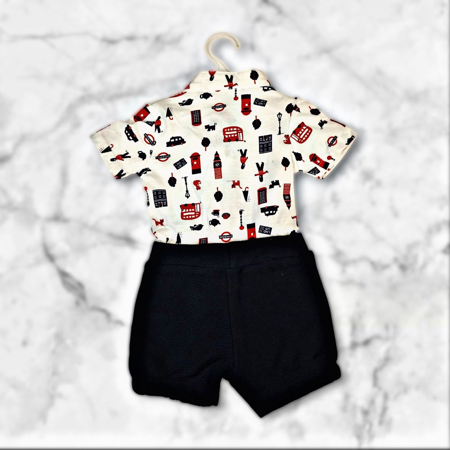 Elegant White Romper for Babies – Red Bus & London Icons in Fine Cotton